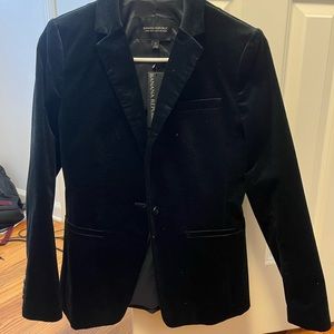 Banana Republic “Long and Lean” velvet blazer size 2 unworn